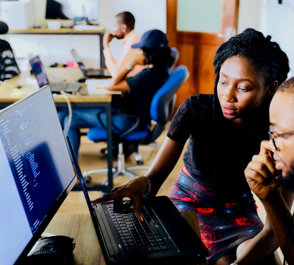 desola-lanre-ologun-IgUR1iX0mqM-unsplash